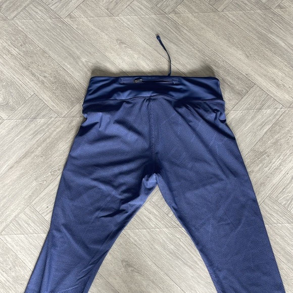 Nike Mesh Leggings with Drawstring - Picture 6 of 6